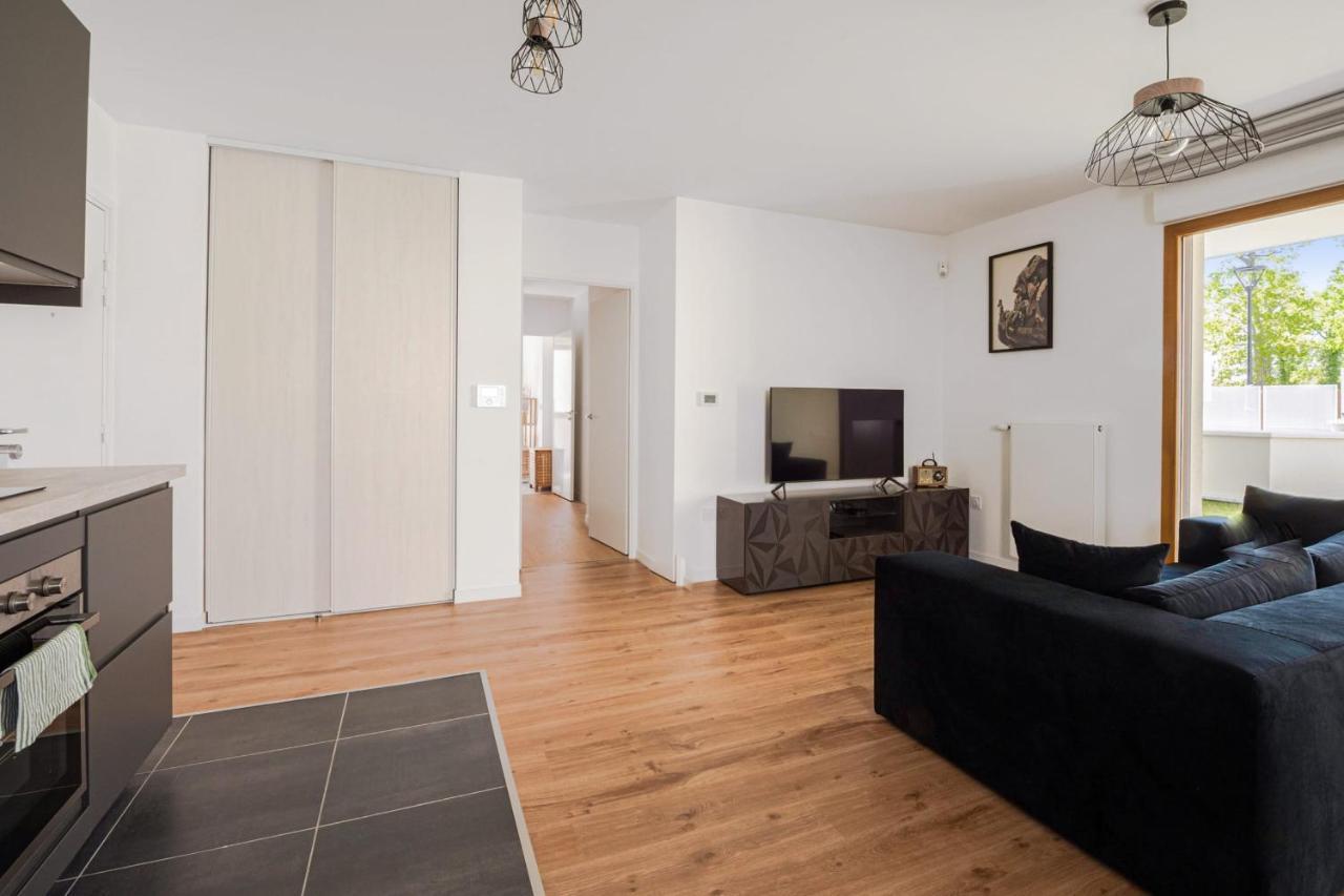 Cosygreen77 Modern Apartment With Garden And Parking Magny-le-Hongre Exterior photo